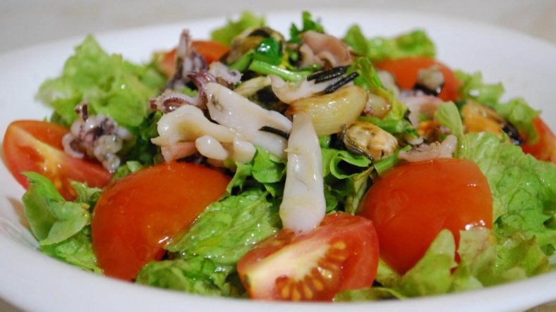 Маленькая фотография блюда по рецепту «Салат с морепродуктами»
